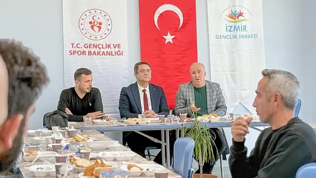 Bayındır'da Okul Sporları Toplantısı Gerçekleştirildi