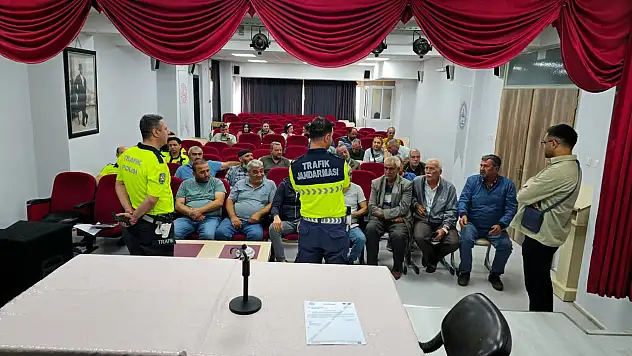 Bayındır'da Servis Şoförlerine Güvenli Taşımacılık Eğitimi