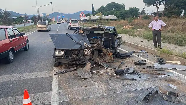 Bayındır Kavşağında feci trafik kazası