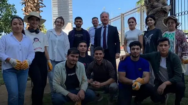Bayındır MYO Öğrencilerinden Adliye'ye Estetik Dokunuş