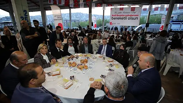 Bayraklı'da Halil İbrahim Sofrası