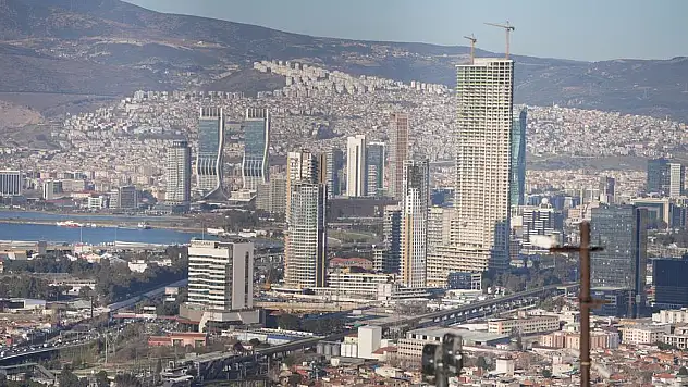 Bayraklı’da parti ve ittifaklar ne kadar oy aldı?