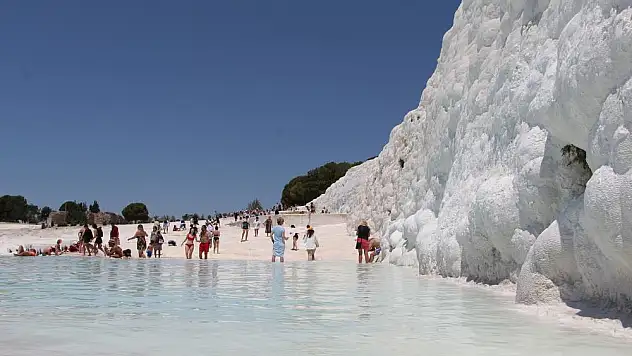 Bayramda Pamukkale’ye büyük ilgi