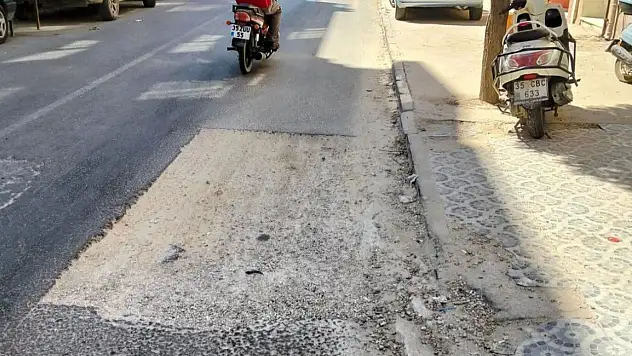 Bengisu Mahallesi'nde Kazılan Yol Unutuldu, Mahalleli Toz Duman Altında