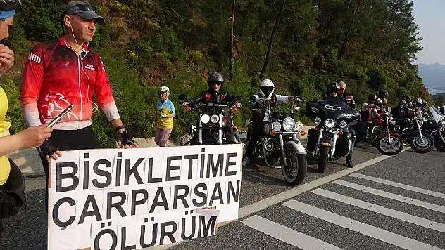 Bisikletçiler kaybettikleri arkadaşları için bir araya geldi
