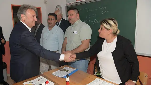 Bornova Belediye Başkanı Dr. Mustafa İduğ oy kullandı