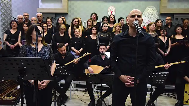 Bornova'da türkü dostları buluştu