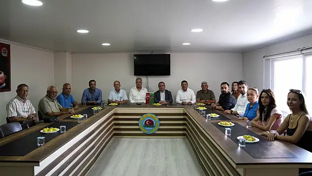 CHP Heyetinden Tire Çıkarması: Esnaf ve Üreticiyle Buluştular