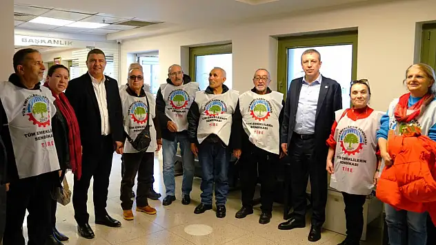 CHP MİLLETVEKİLİ TÜRERLİ, TİRE BELEDİYESİ'Nİ ZİYARET ETTİ