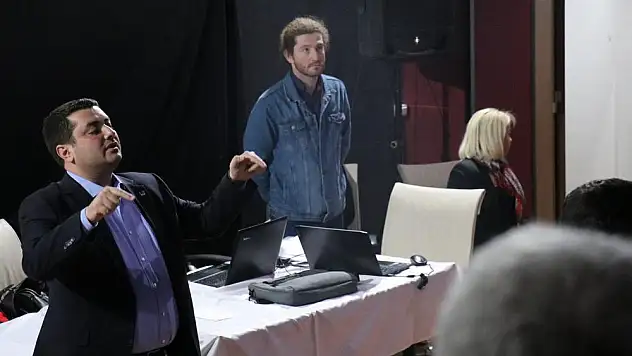 CHP Sandık Görevlilerine Eğitim Verdi