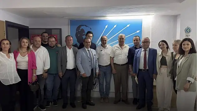 CHP Tire'de Yeni Dönem Başladı: Yönetim Görev Dağılımı Yapıldı