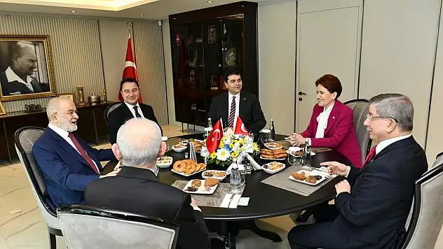 CHP'de dolandırıcılık şoku