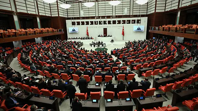 CHP’den 6 vekil kendi önergesine katılmadı