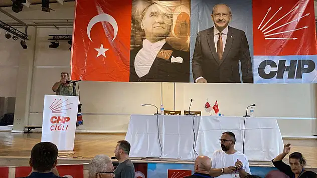 Çiğli’de ‘Aile listesi’ iddiasıyla oy işlemleri protesto edildi