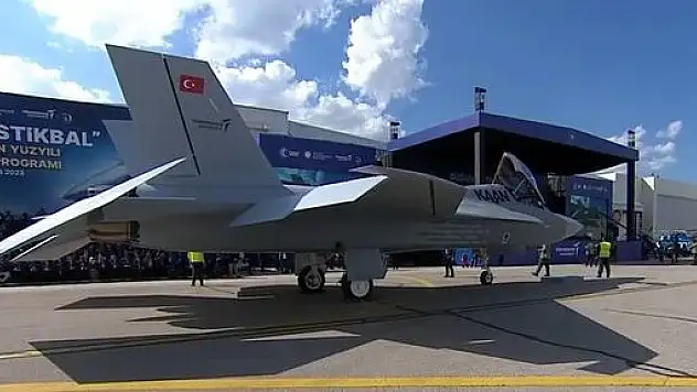 Cumhurbaşkanı Erdoğan duyurdu: Adı “KAAN”