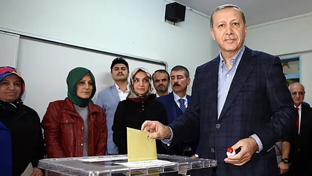 Cumhurbaşkanı Erdoğan, oyunu İstanbul’da kullandı