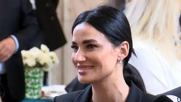 Eski Türkiye güzeli Seda Sarıbaş, milletvekilliği kaydını yaptırdı