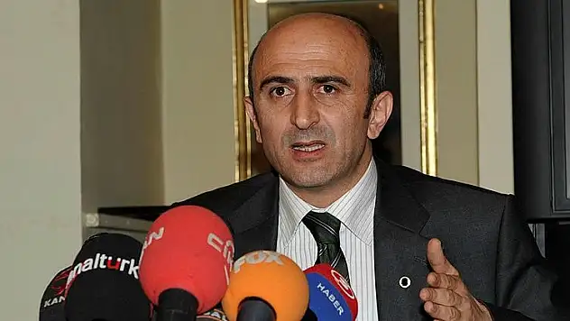Eski YARSAV Başkanı Eminağaoğlu: Kılıçdaroğlu'nun başkanlığı hukuken düşmüştür