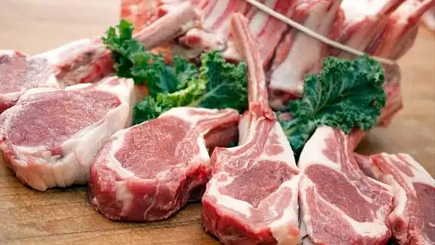 ET FİYETLARINDA YÜKSELİŞ DURDURULAMIYOR: DANA VE KUZU KESİMİNDE YENİ REKOR!