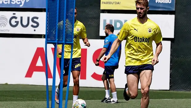 Fenerbahçe, yeni sezon hazırlıklarını sürdürüyor