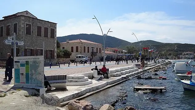 Foçalı esnaf, yaza hazır