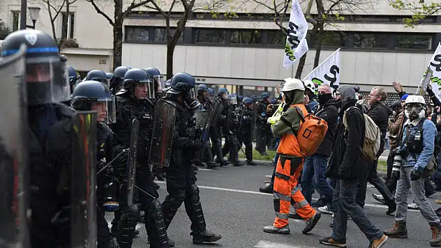 Fransa’daki olaylarda 150 kişi gözaltına alındı