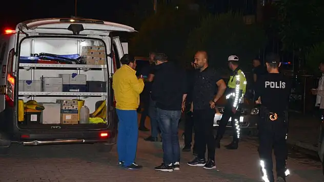 Galatasaray’ın şampiyonluk kutlamalarında silahlı kavga: 1 yaralı