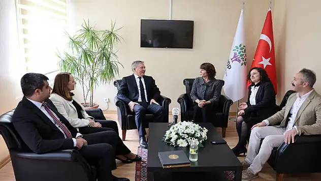 Gelecek Partisi ve CHP’den HDP ve Yeşil Son Parti ziyareti