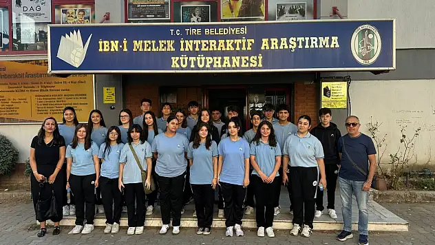 Gençlerden İbn-i Melek Kütüphanesi'ne Yoğun İlgi