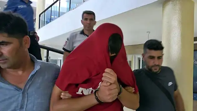 Gümüşçüyü soydu yan gümüşçüye satarken enselendi