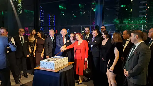 Hilton Garden Inn Bayraklı 10. Yılını Görkemli Bir Gecede Kutladı