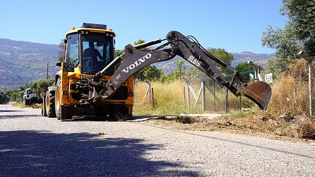 Hisarlık ve Küçükkale Mahallelerinde Şarampol Temizlik Çalışmaları Gerçekleştirildi