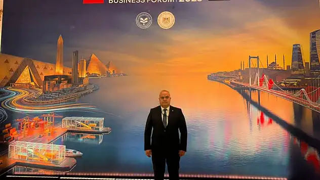 İbrahim Surav Türkiye–Mısır forumuna katıldı