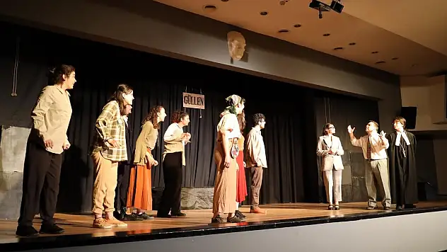 İEÜ’den, depremzede çocuklar için  örnek proje