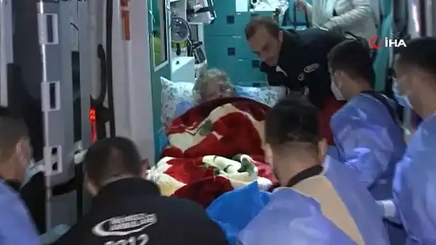 Irak'taki düğün yangını felaketinde yaralanan 20 Iraklı İstanbul'a getirildi