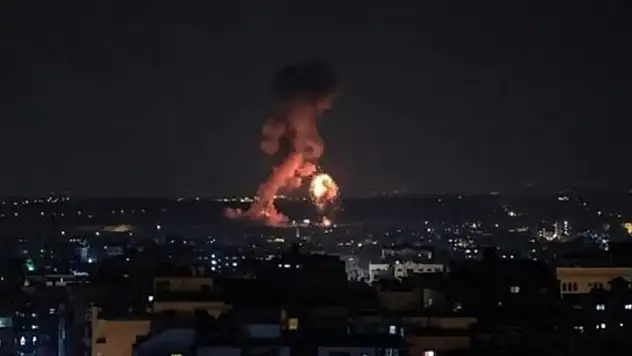 İsrail ordusu: “Misilleme olarak Suriye’yi şu an vuruyoruz”