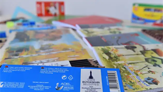 İzmir Büyükşehir Belediyesi'nden 60 bin öğrenciye destek
