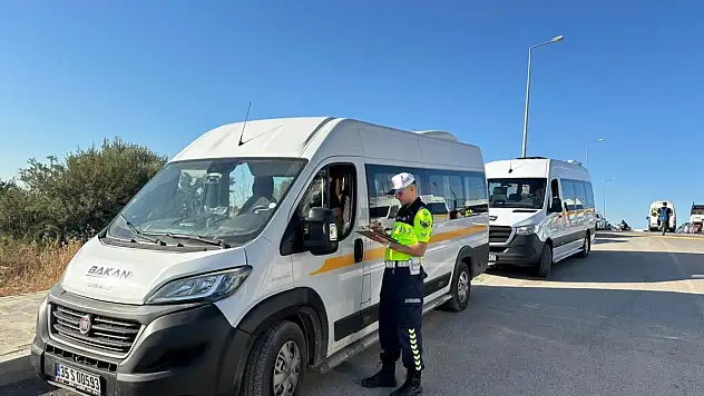 İzmir'de Okul Servislerine Jandarma Denetimi