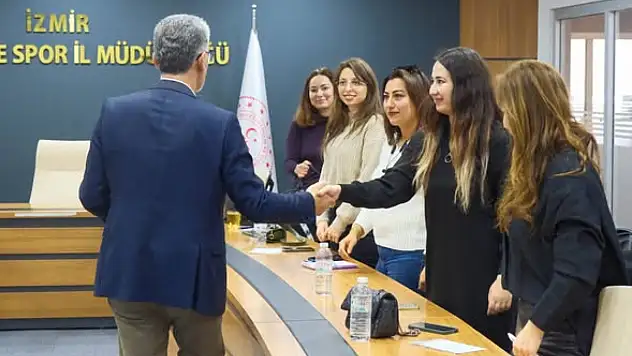 İzmir Gençlik Merkezlerinde İletişim Değerlendirme Toplantısı