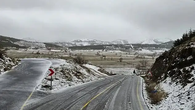 İZMİR'İN ZİRVESİNDE KIŞ ALARMI: EKİPLER SAHADA