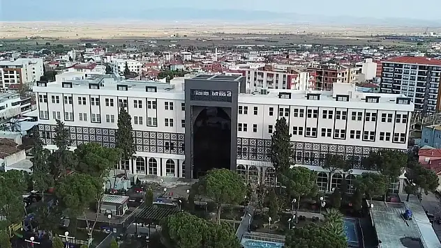 İzmir Kınık'ta 5 yıldızlı Öğretmenevi açıldı