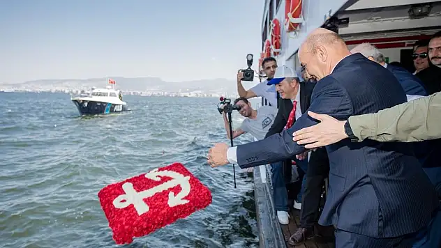 İzmir Körfezi’nde Kabotaj Bayramı şöleni
