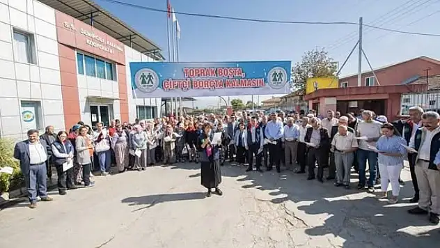 İZMİR KÖYKOOP'TAN KOOPERATİFÇİLİK ÇAĞRISI: 'KOOPERATİFLER YÜK DEĞİL, ÇÖZÜMDÜR'