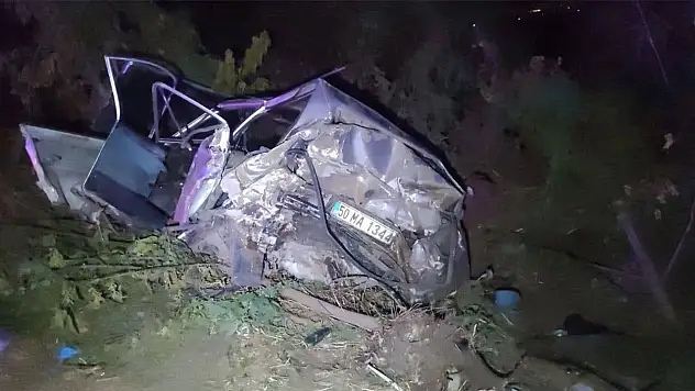 İZMİR ÖDEMİŞ'TE FECİ KAZA: 1 ÖLÜ, 8 YARALI