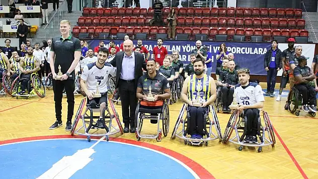 İzmir Tekerlekli Sandalye Basketbol Takımı: Kupayla dönmek istiyor