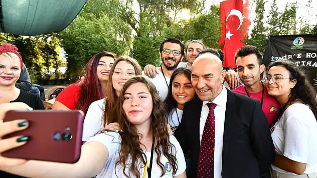 İzmirli gençler Kitap Kart’a kavuşuyor