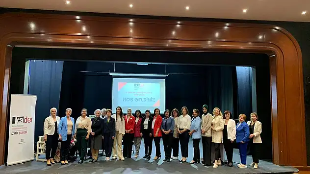 KADER İzmir Şube’den kadın milletvekillerine tanıtım