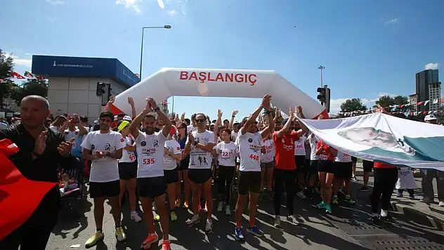 Karabağlar Belediyesi 19 Mayıs coşkusunu yaşatmaya devam ediyor