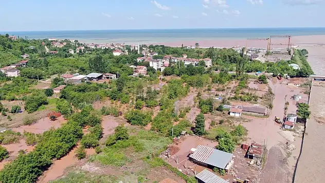 Karadeniz Bölgesinde yaşanan sel felaketi sonrası bulaşıcı hastalık uyarısı