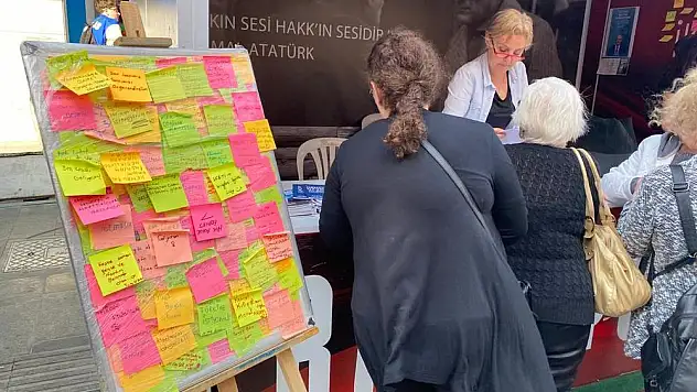 Karşıyaka'da Millet İttifak'ından stant